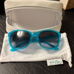 Oakley Women's Sunglasses in Vibrant Blue